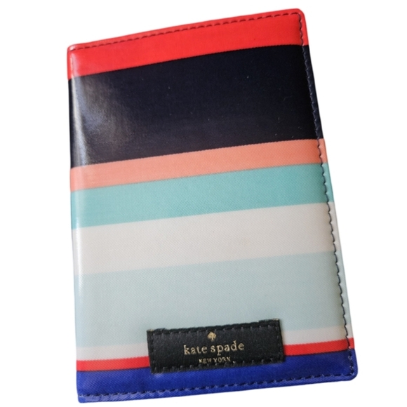kate spade Accessories - LOW START Kate Spade Daycation Passport Holder Tropic Stripe